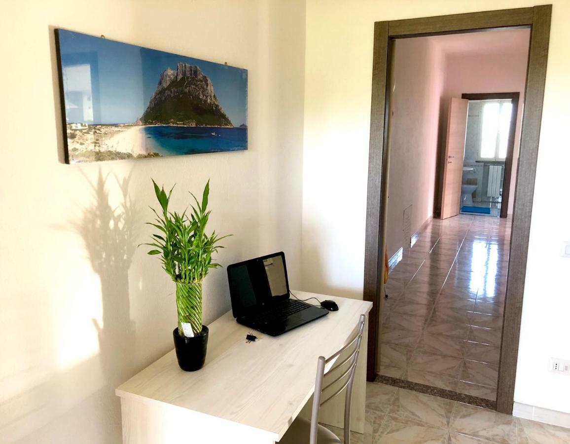 Casa Dolce Hibiscus Apartment ออลเบีย ภายนอก รูปภาพ